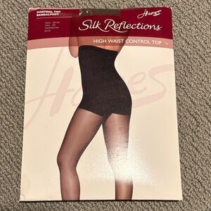 Hanes Silk Reflections Black High Waist Control Top Hosiery